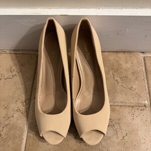 Dream Pairs Women's Beige Peep Toe Heels